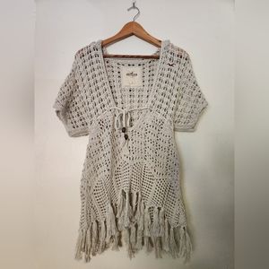 Hollister cream colored crochet
